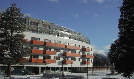 APARTM�NOV� D�M LARA �ELADN�